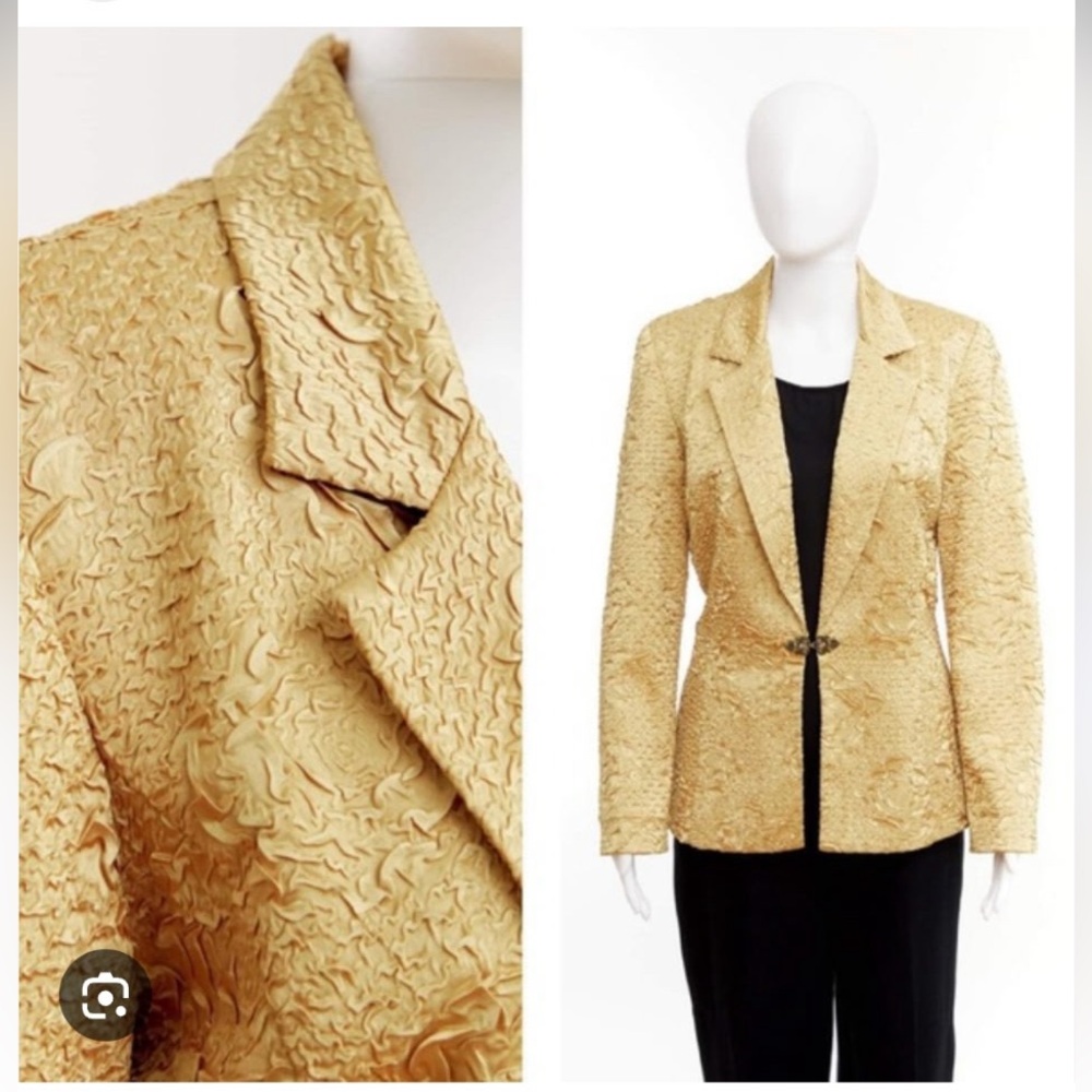 Joseph Ribkoff , Taxtired gold Blazer , size 8